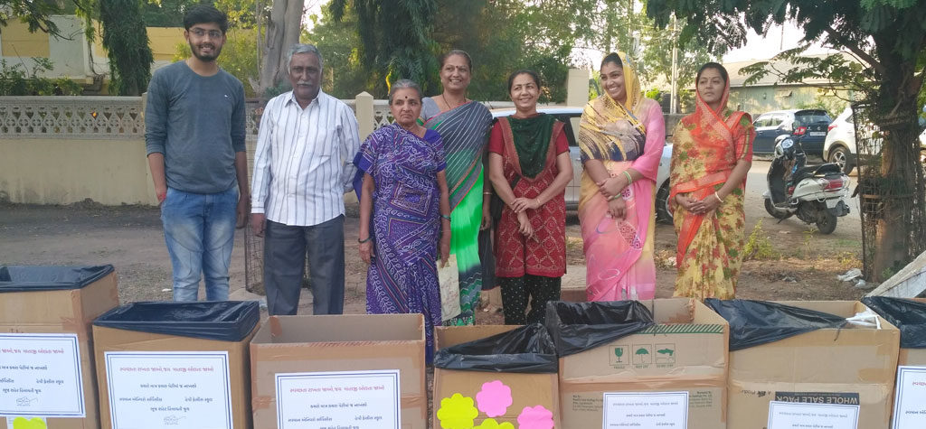 Dustbins for the pilgrims arranged on the road from Collector office to Lalan College.